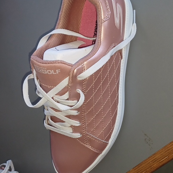 Brand new waterproof sketchers golf shoes - Picture 2 of 5